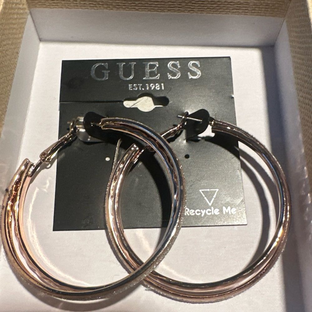 New GUESS Rose Gold Tone Glitter Double Hoop Earrings Pierced NWT Est 1981